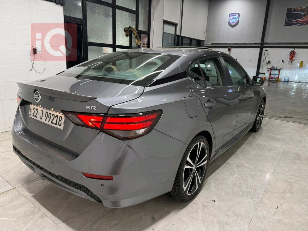 نيسان سنترا